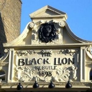 The Black Lion Pub & Boutique Guesthouse